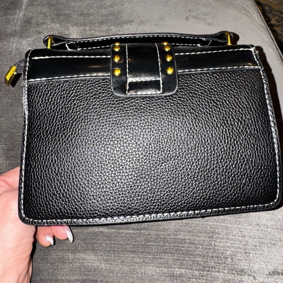 Black and Gold Lion Head Women Bag - Picture 2 of 7